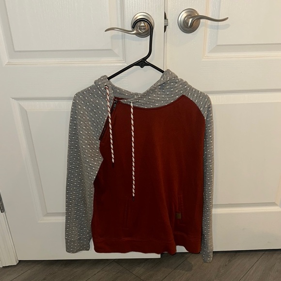 Maurice’s Rust and Gray Hooded Sweatshirt size medium - Picture 1 of 6